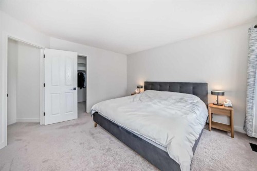 202 Hamptons Gardens Nw, Calgary, AB - Indoor With Storage