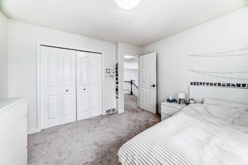 202 Hamptons Gardens Nw, Calgary, AB - Indoor