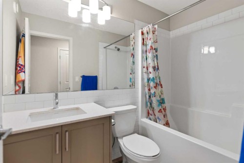 286 Cornerstone Crescent Ne, Calgary, AB - Indoor Photo Showing Bathroom