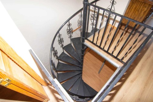 640 Mcculloch Crescent, Irricana, AB - Indoor Photo Showing Other Room