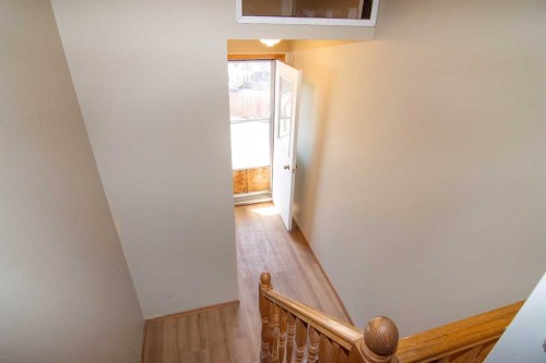 640 Mcculloch Crescent, Irricana, AB - Indoor Photo Showing Other Room