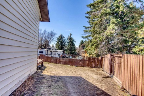 640 Mcculloch Crescent, Irricana, AB - Outdoor