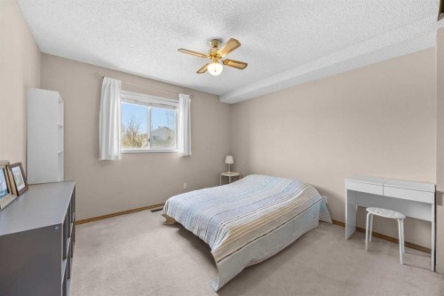 316 Coventry Close Ne, Calgary, AB - Indoor Photo Showing Bedroom