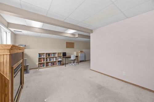 316 Coventry Close Ne, Calgary, AB - Indoor