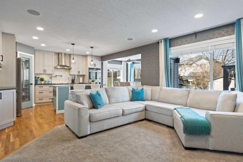 22 Brightondale Park Se, Calgary, AB - Indoor Photo Showing Living Room
