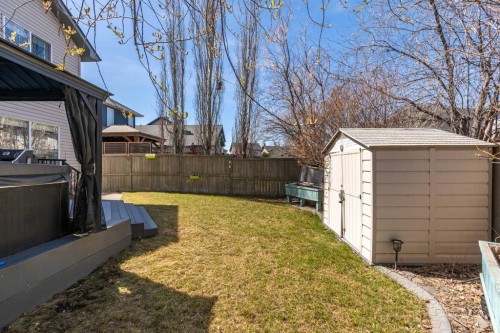 22 Brightondale Park Se, Calgary, AB - Outdoor