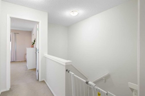 47 Covehaven Mews Ne, Calgary, AB - Indoor Photo Showing Other Room