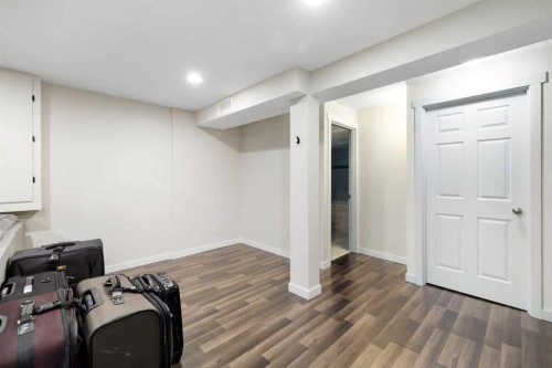 47 Covehaven Mews Ne, Calgary, AB - Indoor