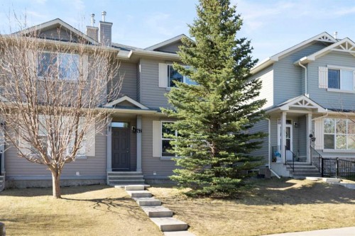 47 Covehaven Mews Ne, Calgary, AB - Outdoor With Facade