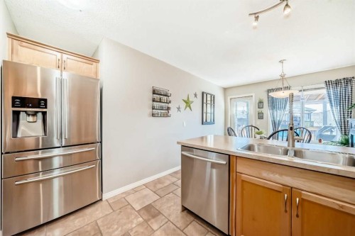 355 Ranch Ridge Court, Strathmore, AB - Indoor Photo Showing Kitchen With Double Sink