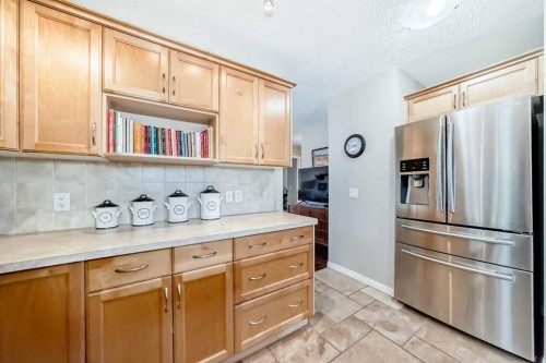 355 Ranch Ridge Court, Strathmore, AB - Indoor Photo Showing Kitchen