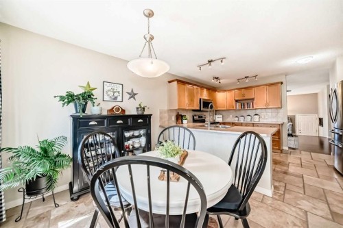 355 Ranch Ridge Court, Strathmore, AB - Indoor Photo Showing Dining Room