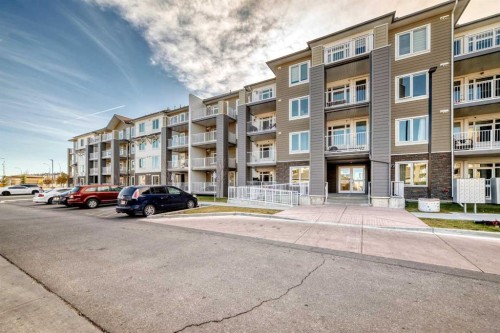 2425-6118 80 Avenue Ne, Calgary, AB - Outdoor With Balcony With Facade