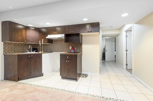 19 Skyview Ranch Crescent Ne, Calgary, AB - Indoor Photo Showing Kitchen