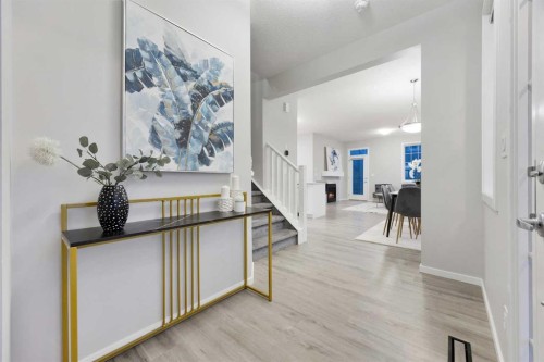 567 Osborne Drive Sw, Airdrie, AB - Indoor Photo Showing Other Room