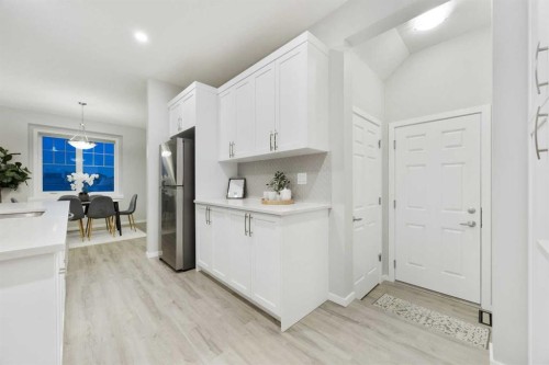 567 Osborne Drive Sw, Airdrie, AB - Indoor