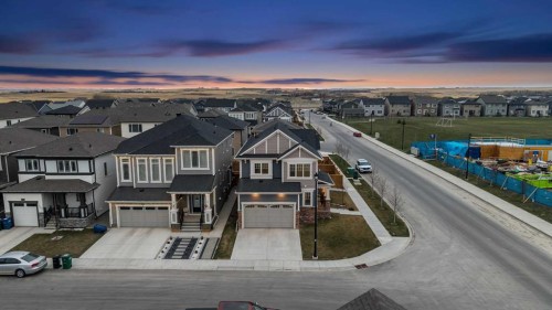 567 Osborne Drive Sw, Airdrie, AB - Outdoor With Facade