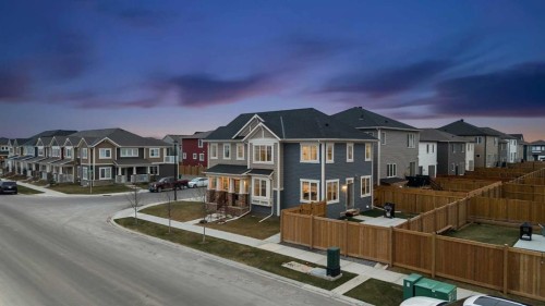 567 Osborne Drive Sw, Airdrie, AB - Outdoor
