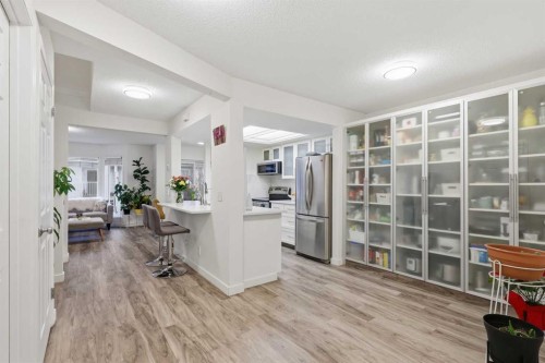 310 Hawkstone Manor Nw, Calgary, AB - Indoor