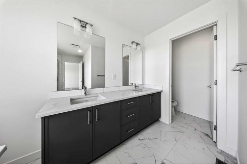 152 Copperhead Road Se, Calgary, AB - Indoor Photo Showing Bathroom