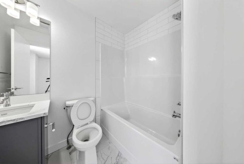 152 Copperhead Road Se, Calgary, AB - Indoor Photo Showing Bathroom