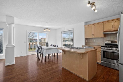 268 Westmount Crescent, Okotoks, AB - Indoor Photo Showing Other Room
