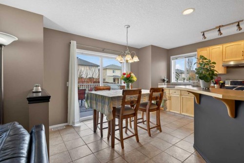 204 Citadel Meadow Close Nw, Calgary, AB - Indoor Photo Showing Dining Room