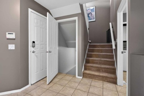 204 Citadel Meadow Close Nw, Calgary, AB - Indoor Photo Showing Other Room