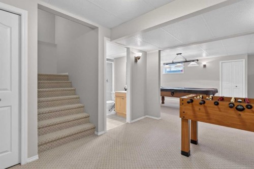 204 Citadel Meadow Close Nw, Calgary, AB - Indoor Photo Showing Other Room