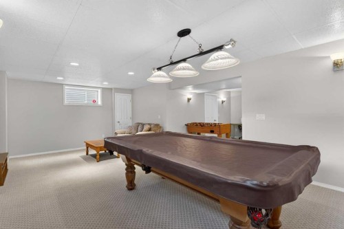 204 Citadel Meadow Close Nw, Calgary, AB - Indoor Photo Showing Other Room