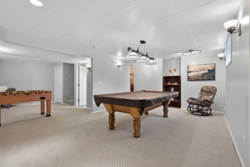 204 Citadel Meadow Close Nw, Calgary, AB - Indoor Photo Showing Other Room