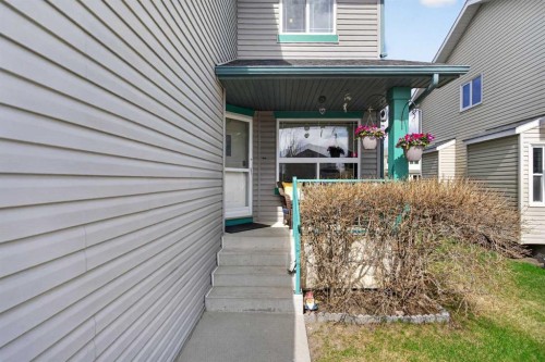 204 Citadel Meadow Close Nw, Calgary, AB - Outdoor With Exterior