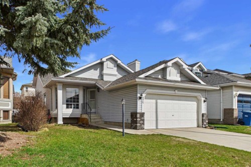 14 Citadel Drive Nw, Calgary, AB - Outdoor With Facade