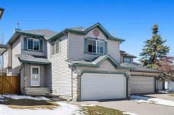 271 Citadel Meadow Grove NW Calgary, AB T3G 4K7