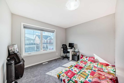 126 Cityspring Gate Ne, Calgary, AB - Indoor Photo Showing Bedroom