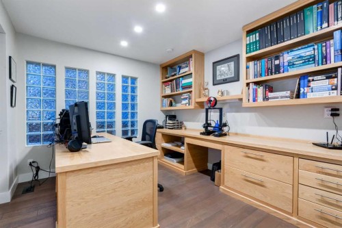 9915 Patton Road Sw, Calgary, AB - Indoor Photo Showing Office