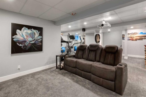 9915 Patton Road Sw, Calgary, AB - Indoor