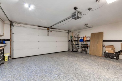9915 Patton Road Sw, Calgary, AB - Indoor Photo Showing Garage