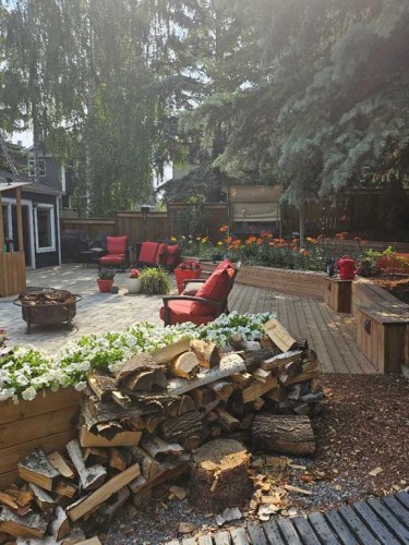 9915 Patton Road Sw, Calgary, AB - Outdoor
