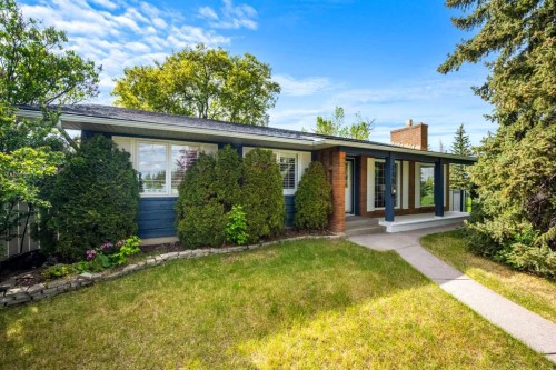 235 Lake Rosen Crescent Se, Calgary, AB - Outdoor