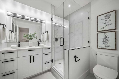 235 Lake Rosen Crescent Se, Calgary, AB - Indoor Photo Showing Bathroom