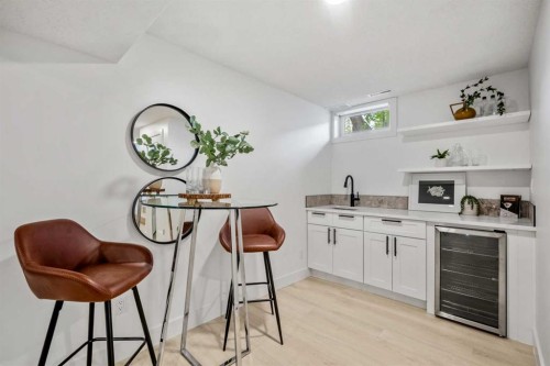 235 Lake Rosen Crescent Se, Calgary, AB - Indoor