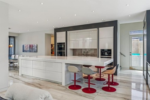 710 Rideau Road Sw, Calgary, AB - Indoor