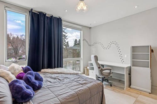 710 Rideau Road Sw, Calgary, AB - Indoor Photo Showing Bedroom