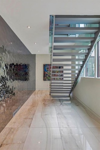 710 Rideau Road Sw, Calgary, AB - Indoor Photo Showing Other Room