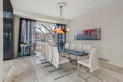 710 Rideau Road Sw, Calgary, AB - Indoor Photo Showing Dining Room
