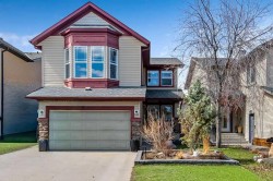11 Cougarstone Park SW Calgary, AB T3H 4Z9