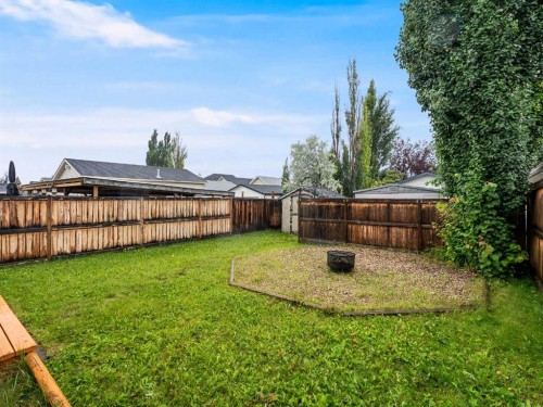 68 Bridleridge Gardens Sw, Calgary, AB - Outdoor