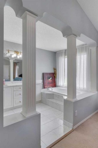 37 Mt Yamnuska Place Se, Calgary, AB - Indoor Photo Showing Other Room