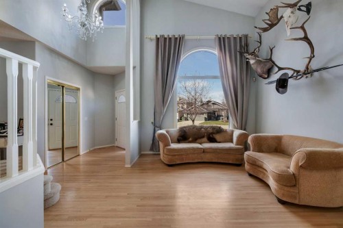 37 Mt Yamnuska Place Se, Calgary, AB - Indoor
